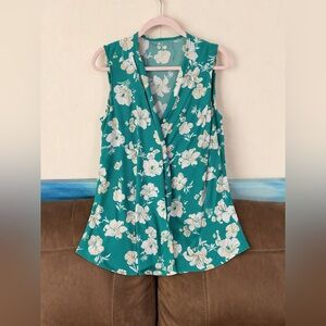 Like New Lane Bryant Top Size 22/24 (3X)